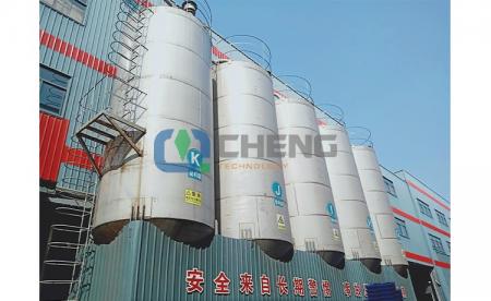 浙江鑫鼎塑業股份有限公司-大型垃圾桶行業大料倉c  